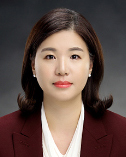 이로리 위원 사진
